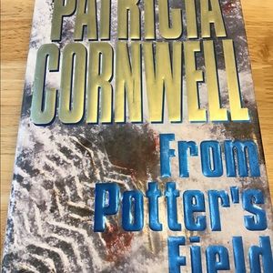 🏖️2/6.00🏖️ Patricia Cornwell novel From Potters Field, hardcover